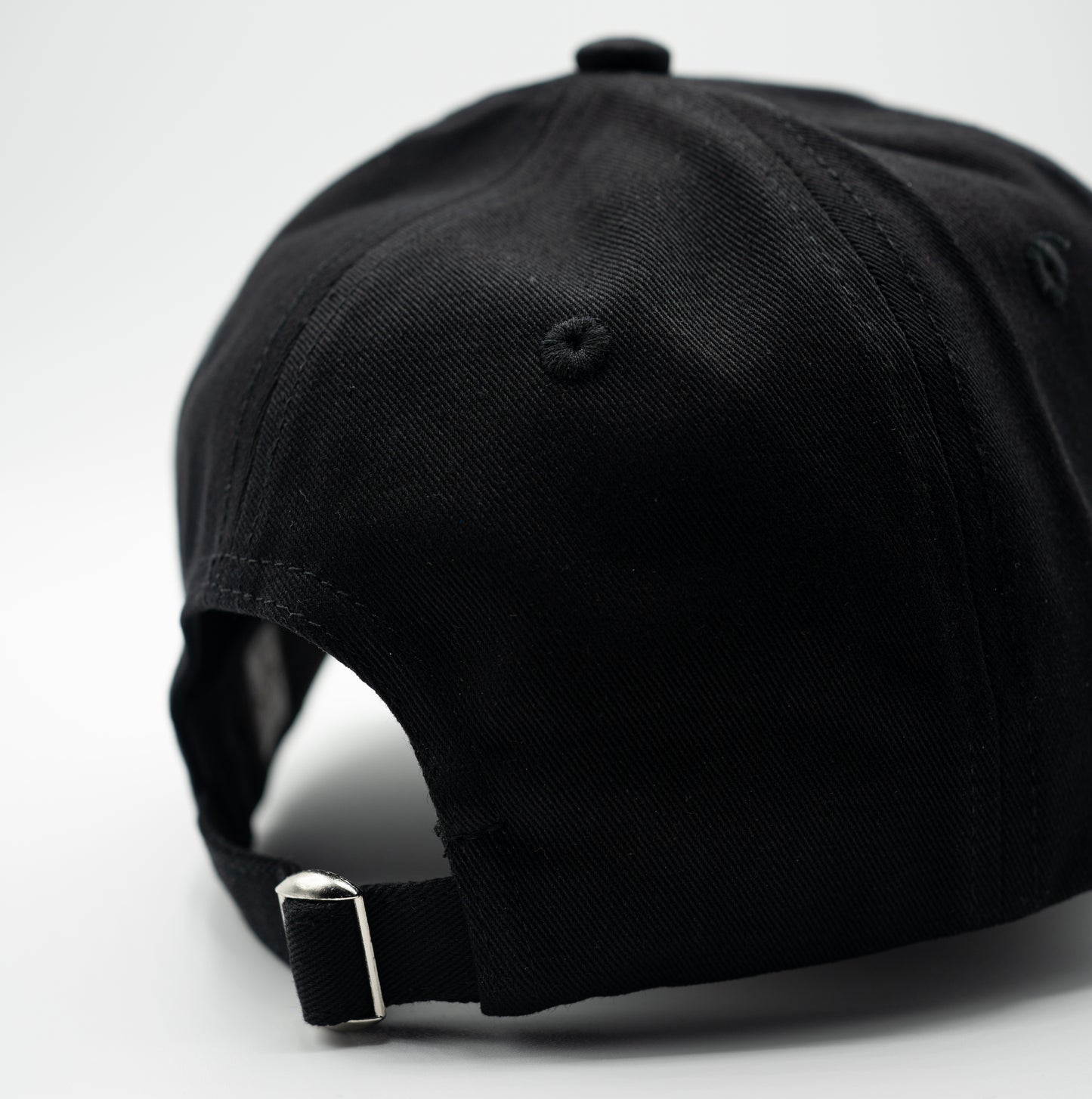 back of elevachi cap in black